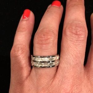 FASHION SILVER RING WITH CZ